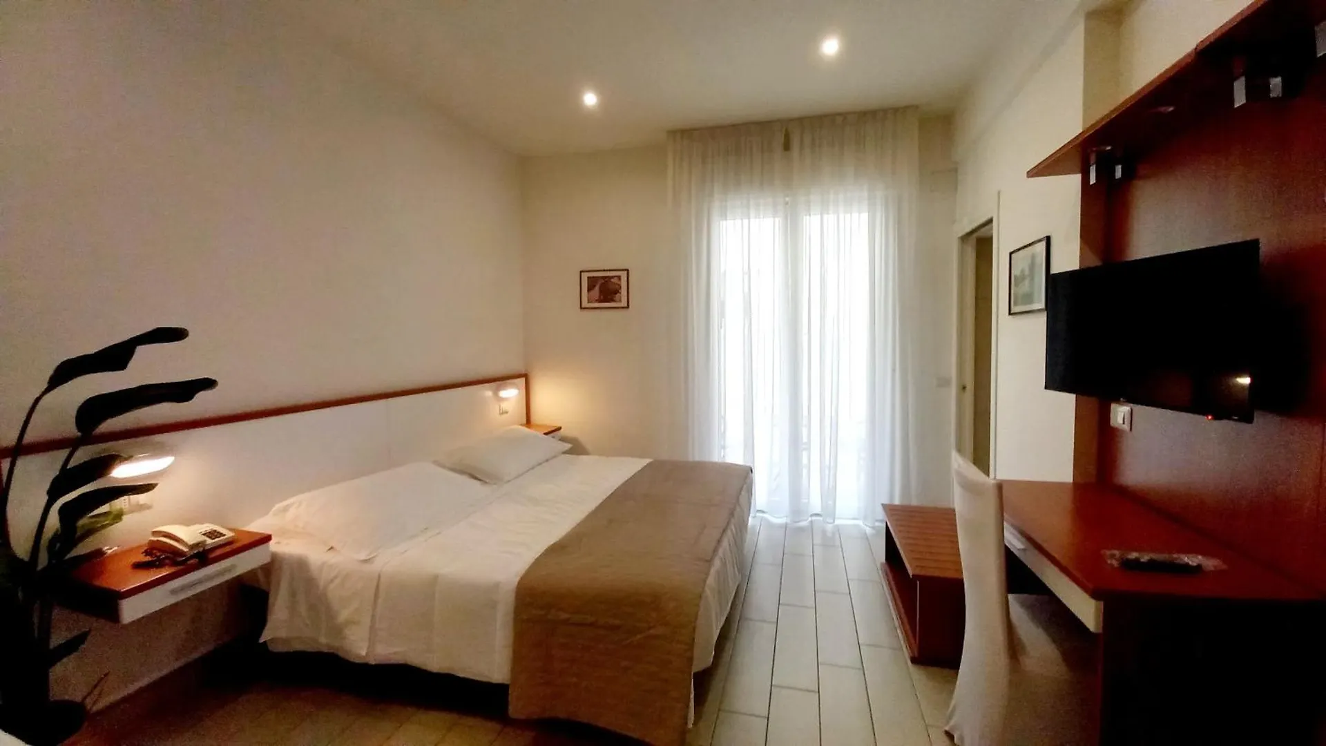 Hotel Brotas Rimini 3*,  Italien
